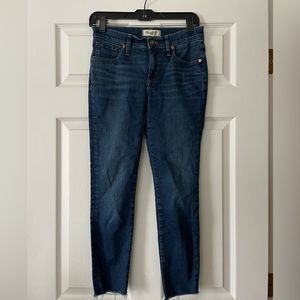 MADEWELL 8” Skinny Denim Jean, 26/Petite, Distressed Hem, Super Flattering On!